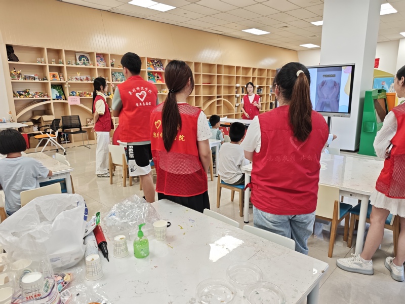 温暖集体丨化工与材料学院开展泉...