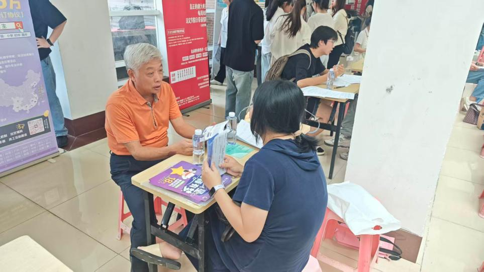 访企拓岗促就业　校企携手谋共赢...