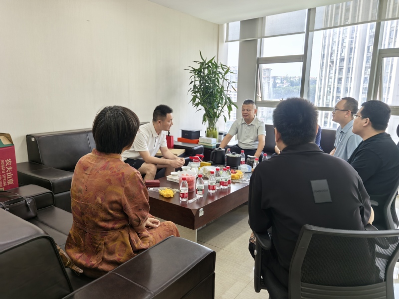 化工与材料学院赴泉州拉勾吧网络...