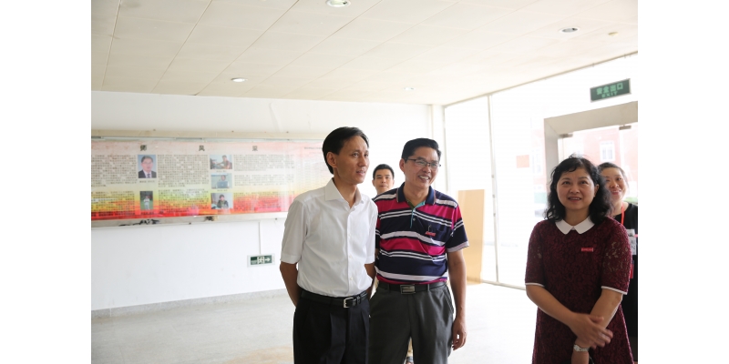 校党委书记朱世泽到资源与环境科学学院调研