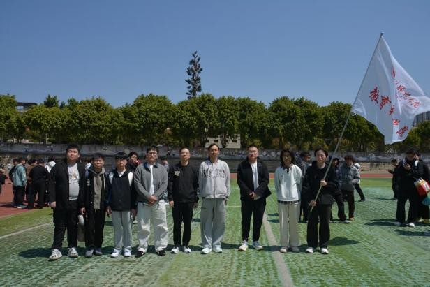 以练筑防 安全护航  —— 教...